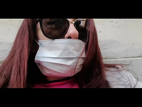 ❤️ Nicoletta hämnas på sin granne och kissar i hans garage (Special Covid19 Italian Quarantine) ❤️❌ Porno at us ﹏