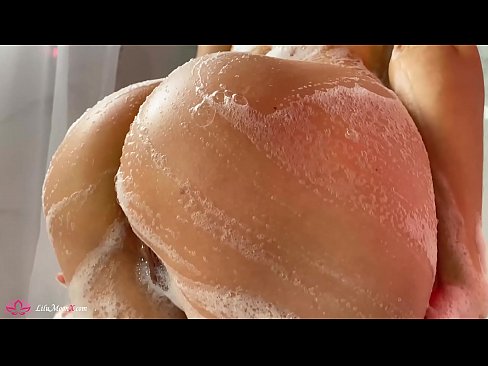 ❤️ Brunette onanerar fittan med vibrator till intensiv orgasm i duschen ❤️❌ Porno at us ﹏